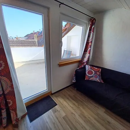 Moderne Maisonette-wohnung Im Stadtzentrum *